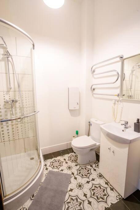 Two Bedroom Ausekla Apartment リエパーヤ エクステリア 写真