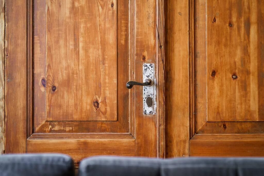 Two Bedroom Ausekla Apartment リエパーヤ エクステリア 写真